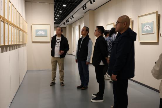 点击图片翻到下一页>> 绍兴职业技术学院美育中心落成并举行首展